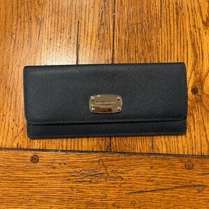 Michael Kors Black Wallet.  Like New.